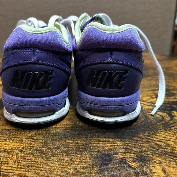 NIKE Trainer One Max Air Running Shoes Purple Black Training Tennis Women size 8 - Picture 3 of 9